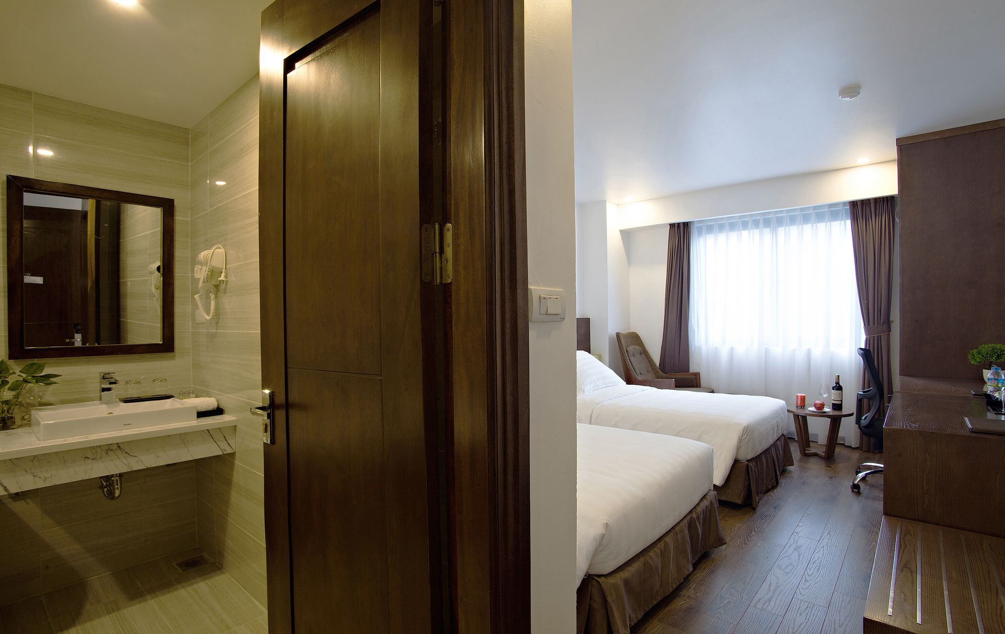 Inearth Hotel Hanoi Exterior photo